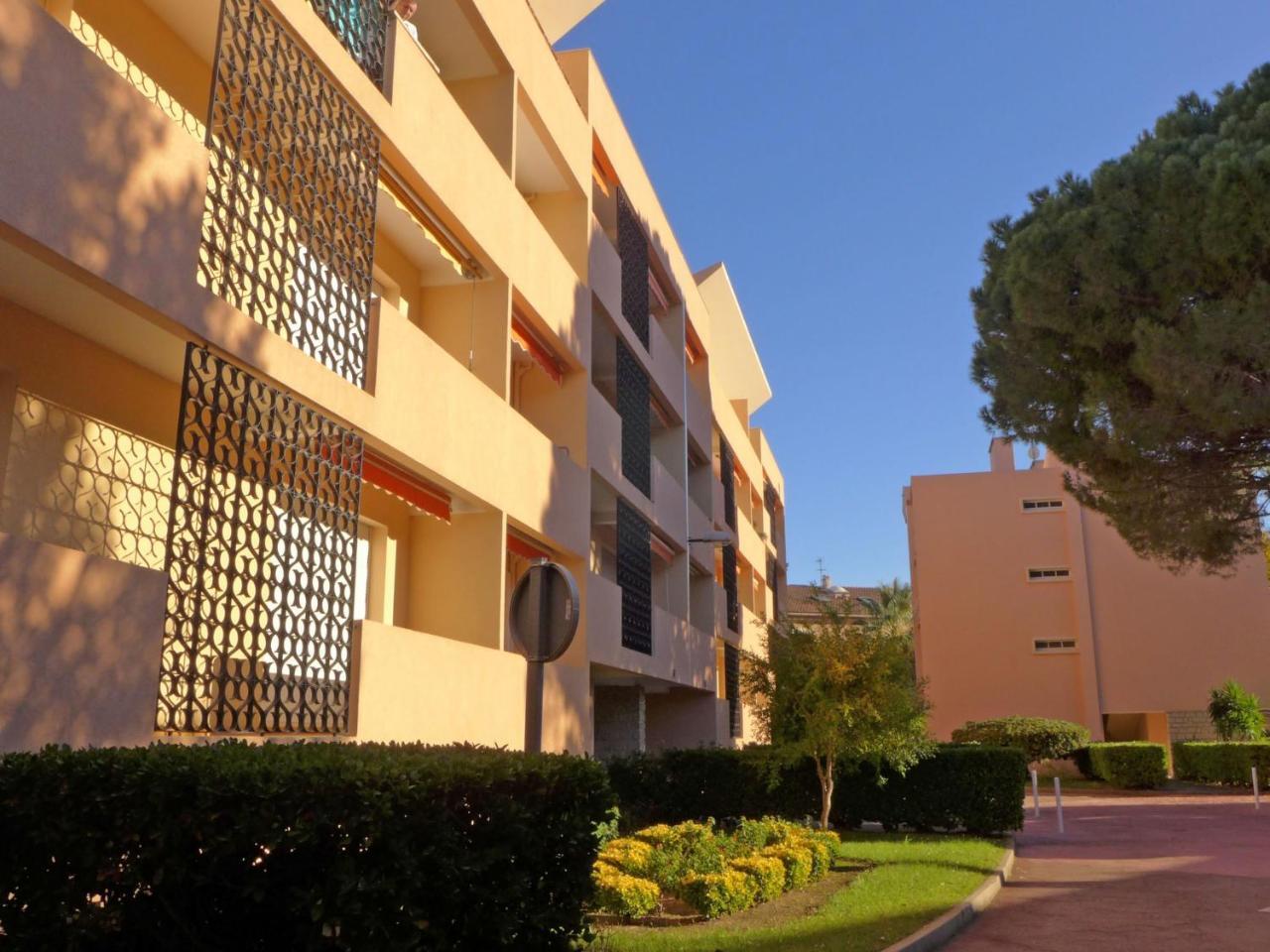 Apartment Les Vignes By Interhome Ле Лек Екстериор снимка